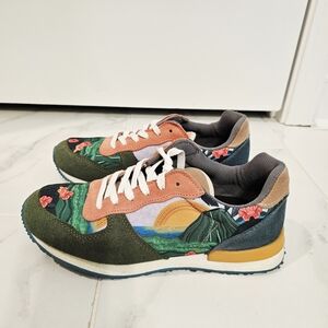 Inkkas Haleakala Joggers With Original Box Size 10 Women/8 Men/EUR 41